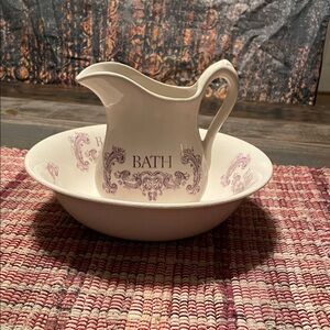 Vintage Style Bath Pitcher and Bowl Set
